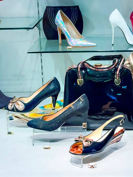 Conjunto expositores metacrilato tres y cuatro alturas