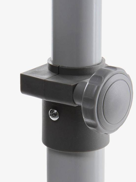 Pizarra con ruedas detalle de la regulación de altura