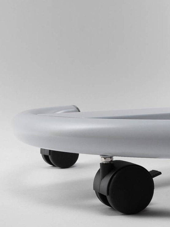 Pizarra con ruedas detalle de las ruedas modelo Vario II