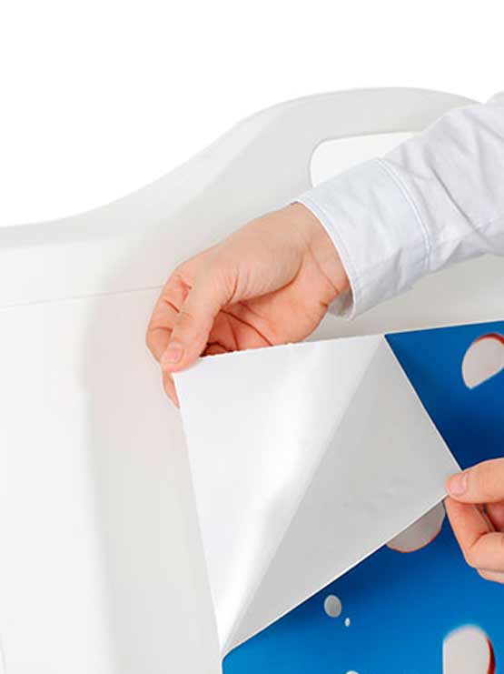 Caballete con gráfica adhesiva