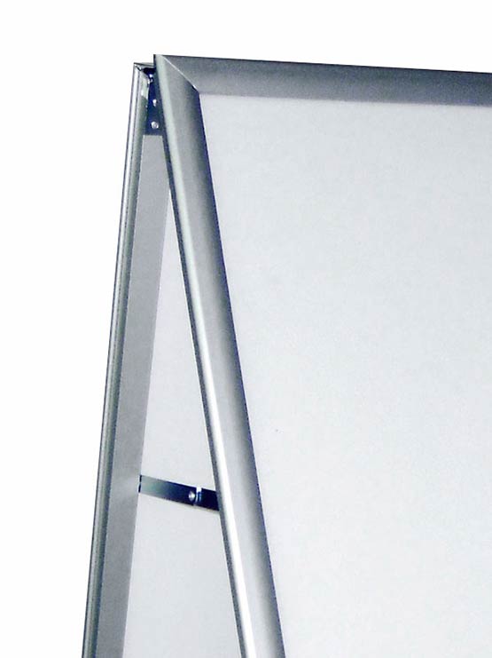 Caballete resistente al agua plegable