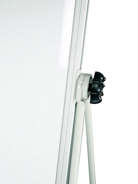 detalle de la regulación en altura de la pizarra caballete