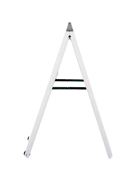 Vista lateral caballete publicitario