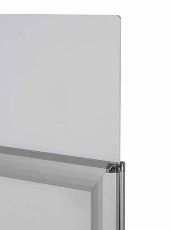 Detalle cartel perfil ancho para acera