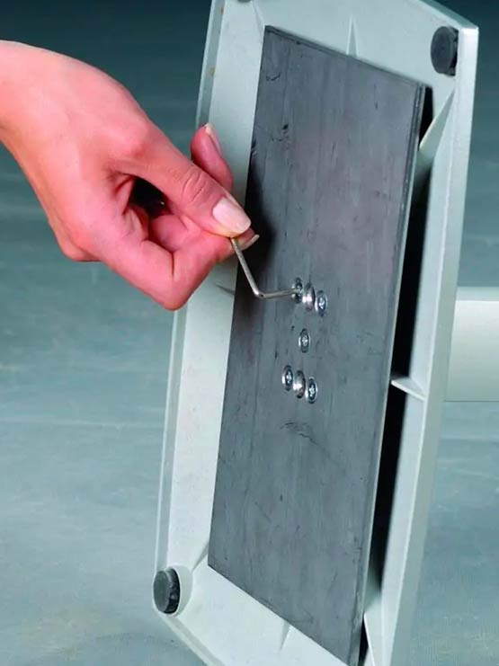 Porta Menús ajustable montaje