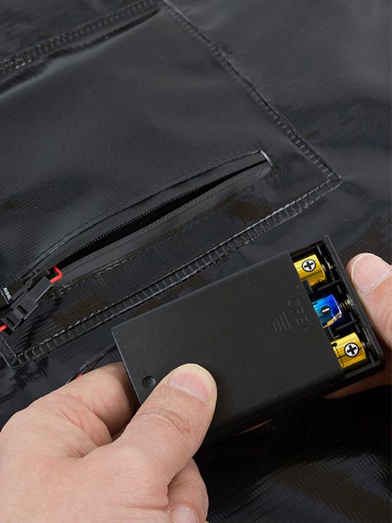 Lona magnética negra y amarilla con flechas led direccionales con pilas